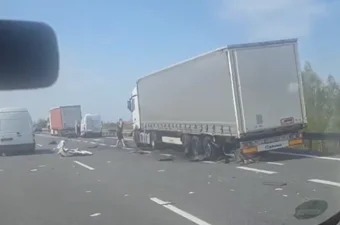 Teraz! Karambol na autostradzie A4 w stronę Rzeszowa. Ruch całkowicie zablokowany