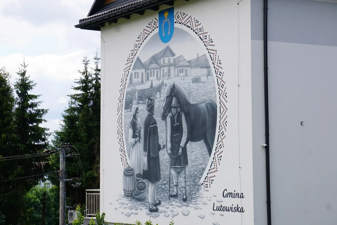 Mural w Lutowiskach