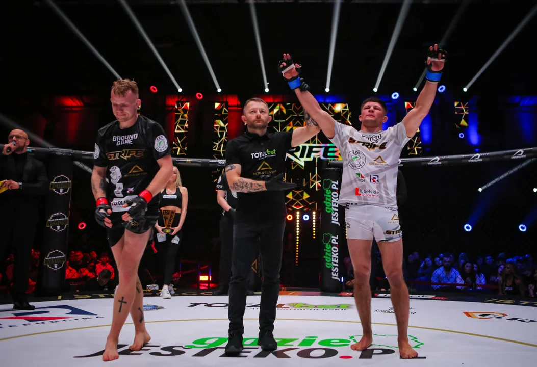 Sebastian Olszowy triumfuje na Strife MMA 12 - Zdjęcie główne