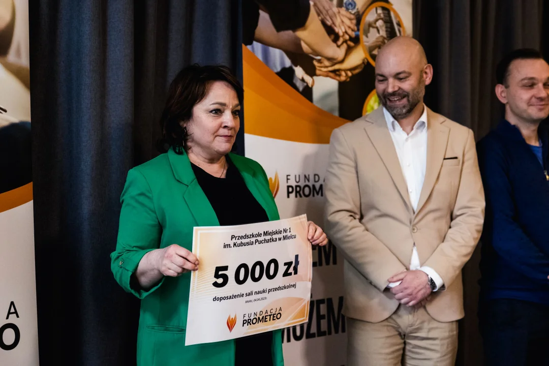 Nowa mielecka Fundacja Prometeo przekazała premierowe dotacje