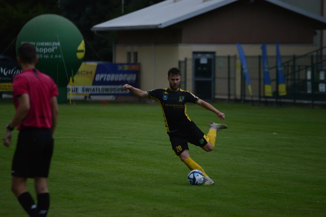 Trzecia liga, grupa 4: Siarka Tarnobrzeg - Sokół Sieniawa 2:0