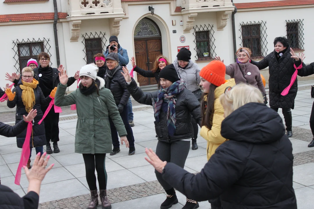 Nazywam się Miliard w Rzeszowie - zatańczyli na Rynku przeciwko przemocy