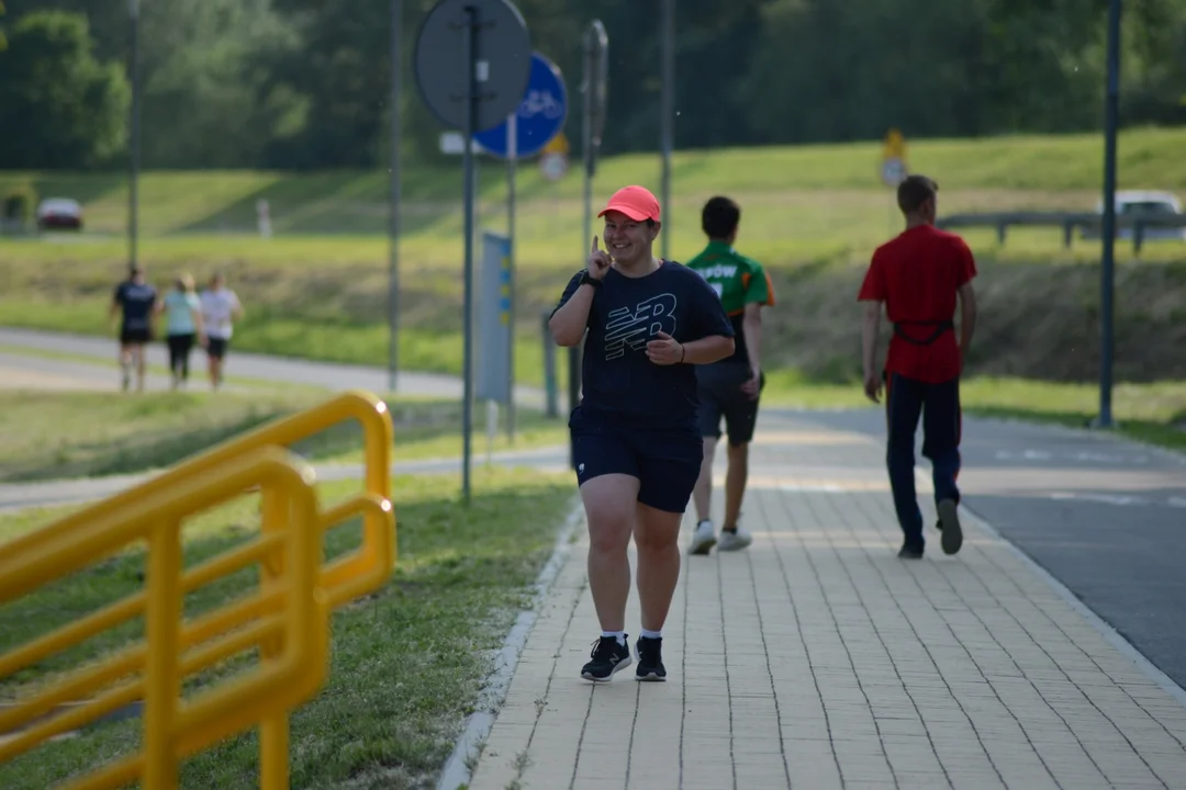 "Biegamy i Pomagamy" w Tarnobrzegu. Pomoc dla Marysi