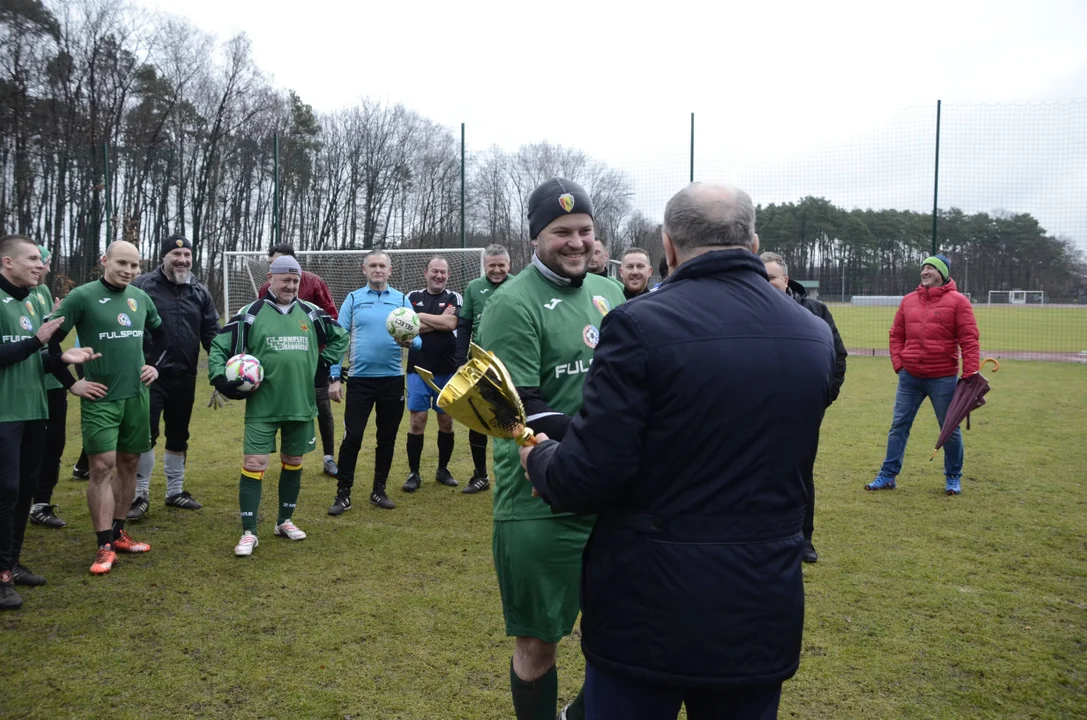 Mecz noworoczny 2023. Na stadionie w Kolbuszowej zmierzą się KKS Kolbuszowianka i MUKS Sokół Kolbuszowa Dolna [ZDJĘCIA - WIDEO] - Zdjęcie główne