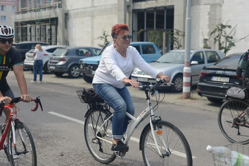"Rowerem po zdrowie" z medalistami olimpijskimi Tadeuszem Mytnikiem i Mieczysławem Nowickim