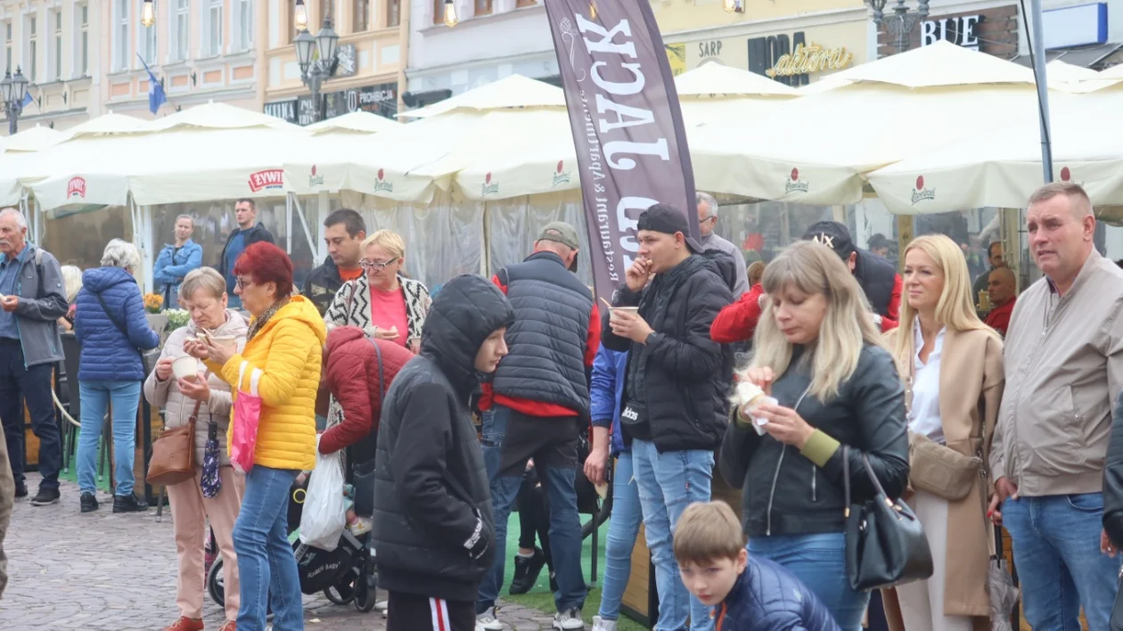 Drugi dzień festiwalu "Karpaty na Widelcu". Robert Makłowicz docenił Rzeszów [ZDJĘCIA, WIDEO]