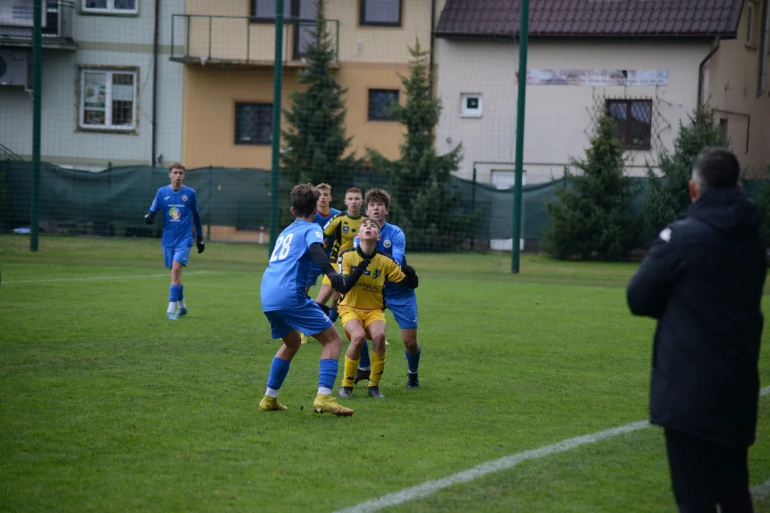 Centralna Liga Juniorów U-15: Siarka Tarnobrzeg - Hutnik Kraków 2:4