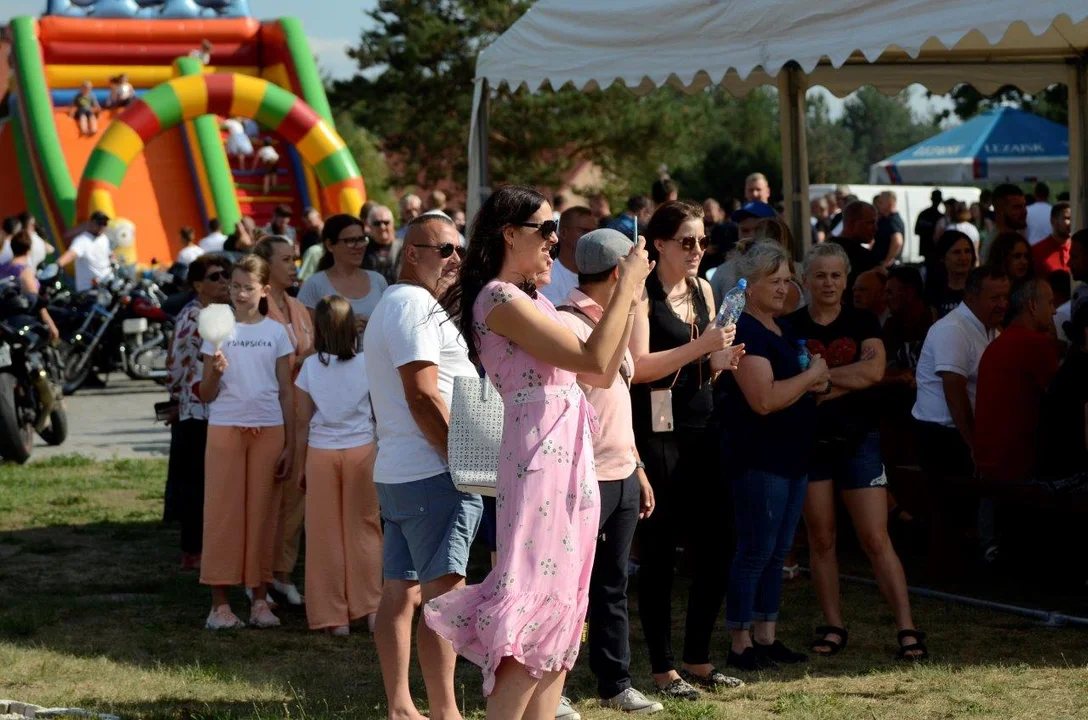 Tak bawili się mieszkańcy na pikniku w Wilczej Woli.