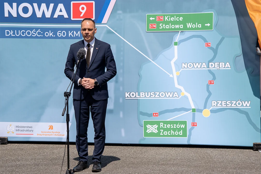 Rz24: Nowy przebieg DK9. 60 km nowej drogi połączy autostradę A4 na węźle Rzeszów-Zachód z drogą ekspresową S74