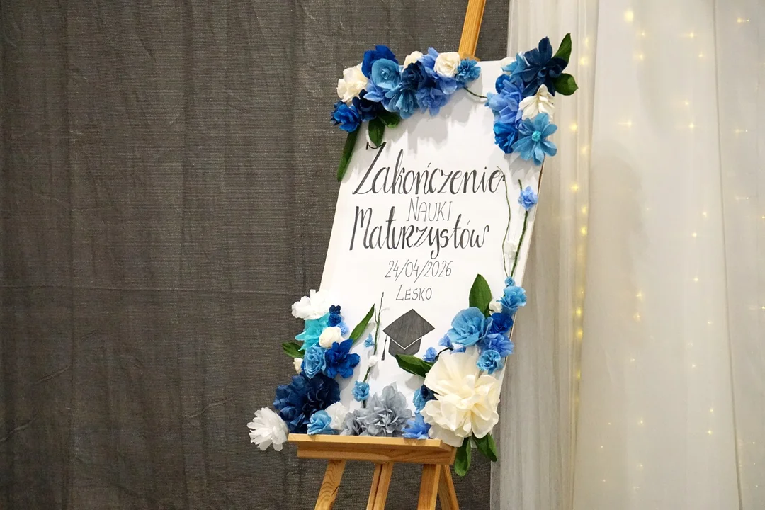 Maturzyści z Leska zakończyli naukę