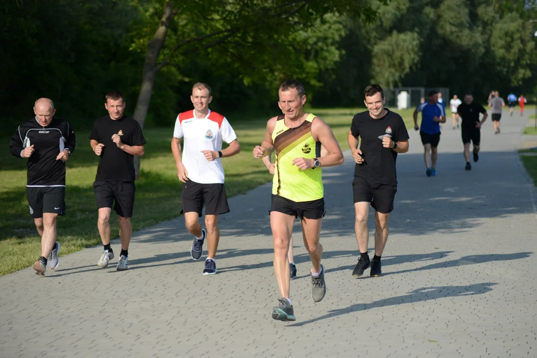 "Biegamy i Pomagamy" nad Jeziorem Tarnobrzeskim - dzień drugi