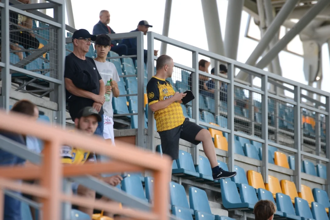 Trzecia liga, grupa 4: Siarka Tarnobrzeg - Garbarnia Kraków 0:0