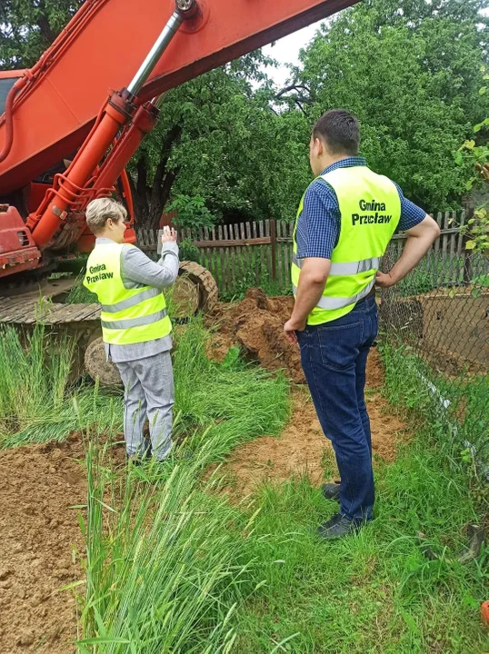 Budowa sieci kanalizacyjnej w miejscowości Tuszyma, coraz bliżej