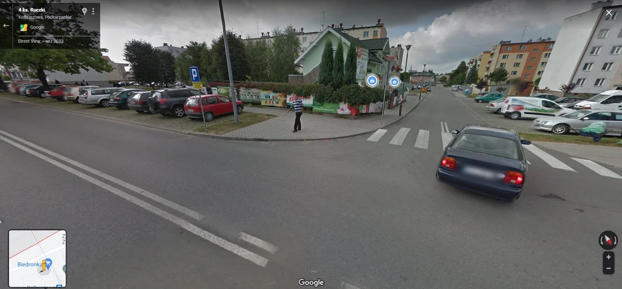 Google Street View - kto został przyłapany przez auto z aparatem