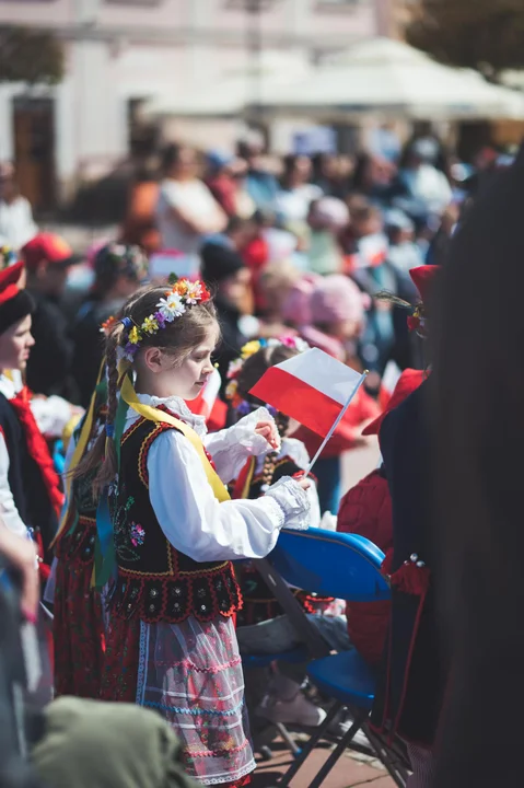 Przedszkolaki z Biało-Czerwoną