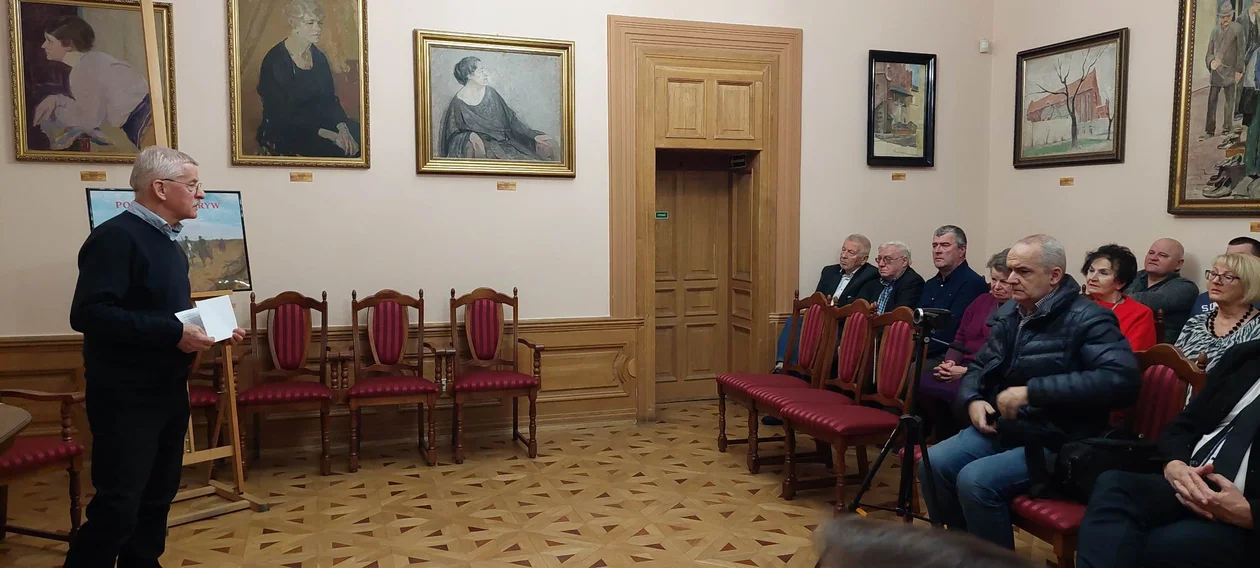 "Wieczornica z powstaniem styczniowym w boju i na zesłaniu" w Pałacu Oborskich [ZDJĘCIA, VIDEO] - Zdjęcie główne