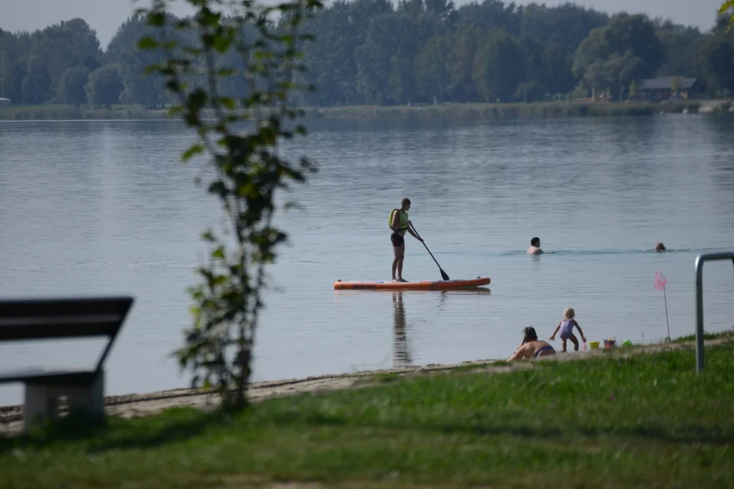 Upalna i leniwa środa nad Jeziorem Tarnobrzeskim