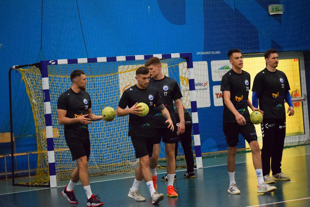 Handball Stal Mielec na treningu