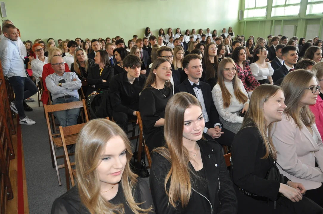 Zakończenie szkoły w I LO im. St. Konarskiego w Mielcu