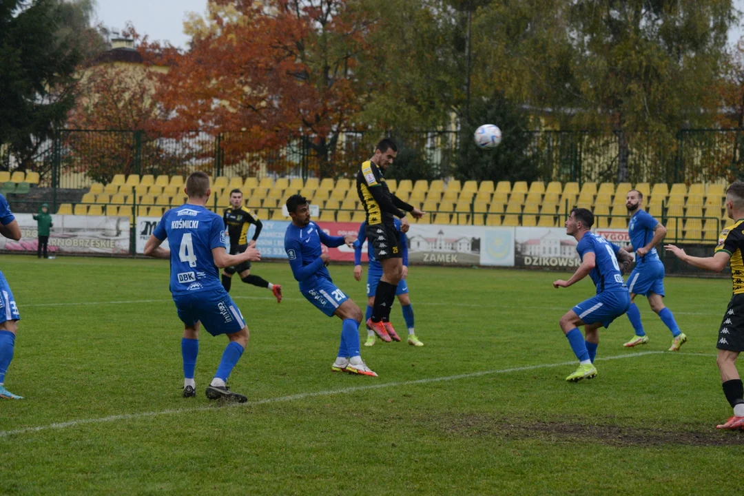 eWinner 2. Liga: Gol w ostatnich minuta meczu. Świetne parady Wojciecha Muzyka nie dały punktu. Siarka Tarnobrzeg przegrywa ze Stomilem Olsztyn [ZDJĘCIA - CZĘŚĆ 1] - Zdjęcie główne