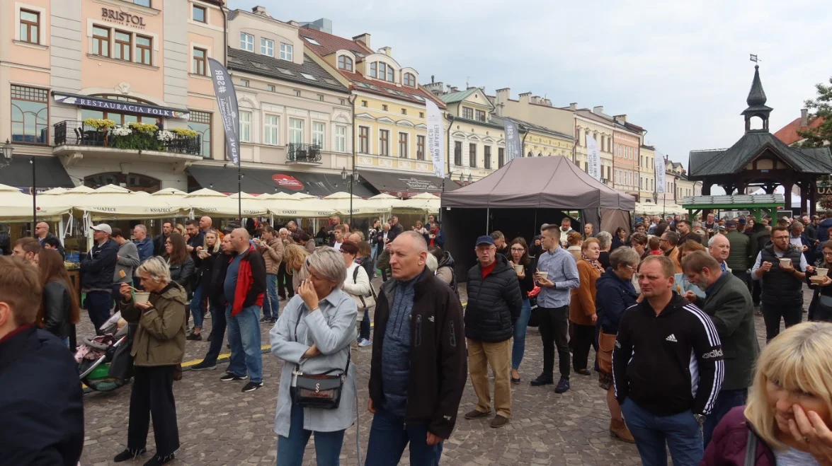 Drugi dzień festiwalu "Karpaty na Widelcu". Robert Makłowicz docenił Rzeszów [ZDJĘCIA, WIDEO]