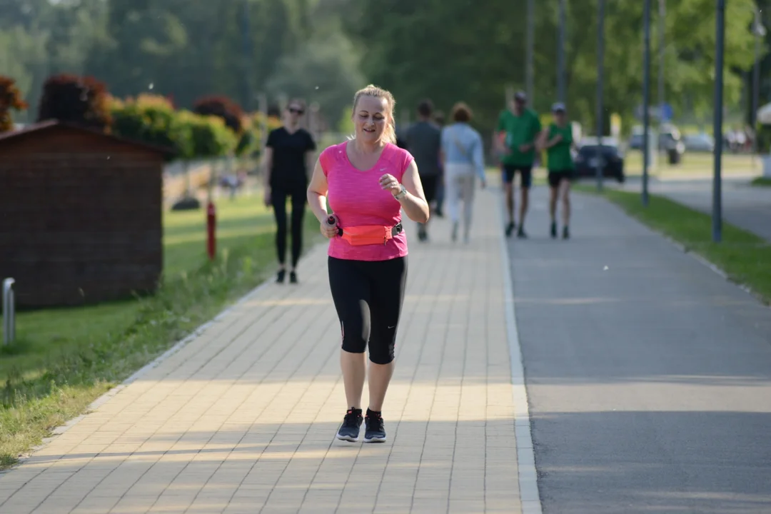 "Biegamy i Pomagamy" nad Jeziorem Tarnobrzeskim - dzień drugi