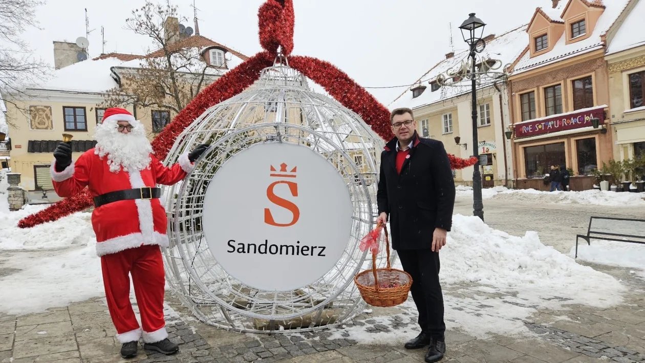 Sandomierz w świątecznej atmosferze. Za nami Kiermasz Mikołajkowy [ZDJĘCIA] - Zdjęcie główne