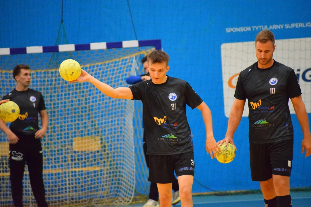 Handball Stal Mielec na treningu