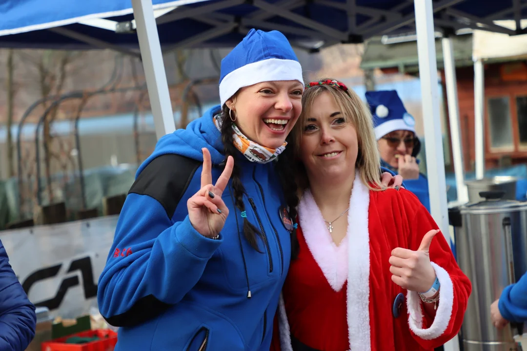 Mikołajkowe morsowanie w Polańczyku