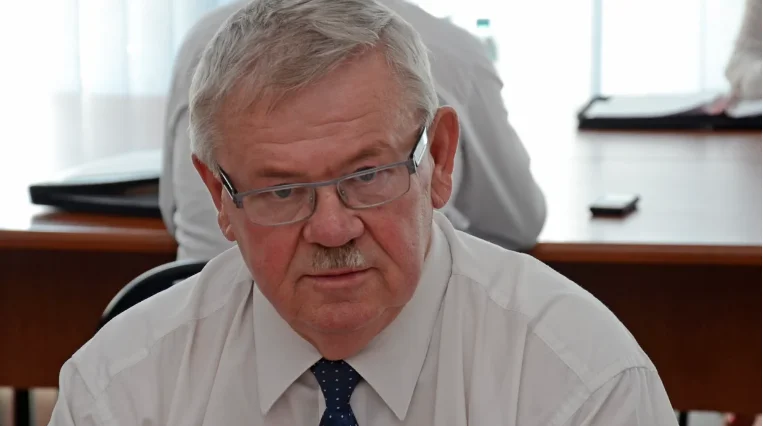 Oświadczenia majątkowe powiatowych radnych - część 1