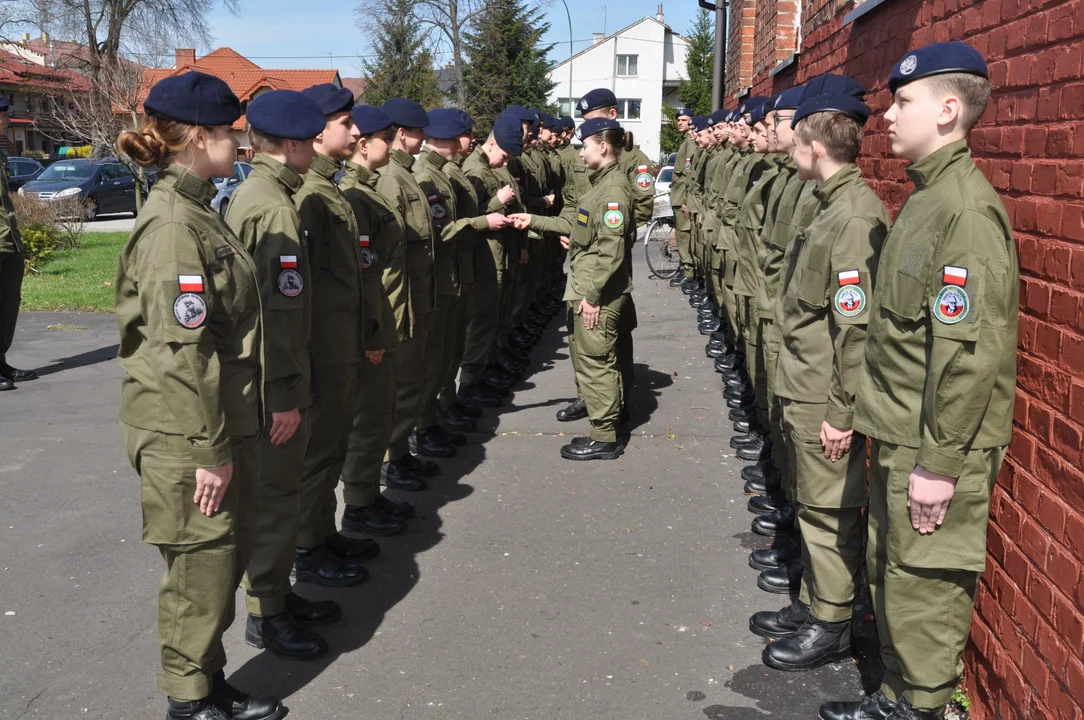 "Ślubuję wypełniania obowiązków kadeta"- ślubowanie klas wojskowych