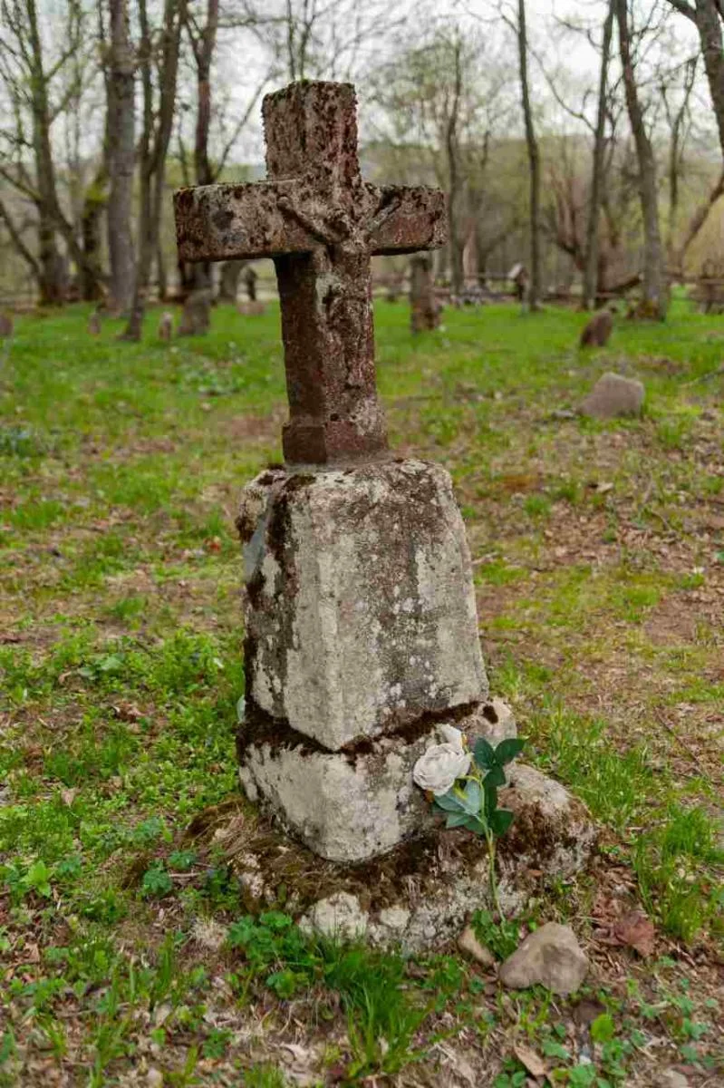 Bieszczadzkie krzyże i mogiły