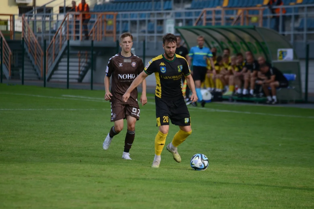 Trzecia liga, grupa 4: Siarka Tarnobrzeg - Garbarnia Kraków 0:0