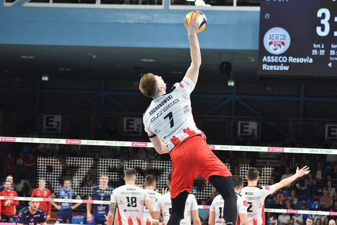 Pierwszy półfinałowy mecz siatkarskiej PlusLigi: Asseco Resovia Rzeszów - Grupa Azoty ZAKSA Kędzierzyn-Koźle (2:3)