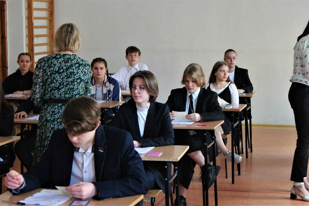 Egzamin ósmych klas z języka polskiego w Szkole Podstawowej nr 1 w Rzeszowie [ZDJĘCIA] - Zdjęcie główne