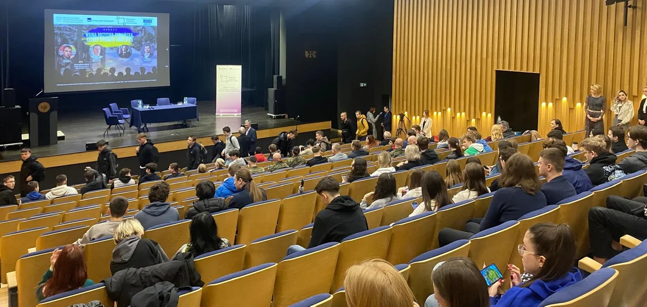 Debata na Uniwersytecie Rzeszowskim połączona z prezentacją kierunków dla licealistów
