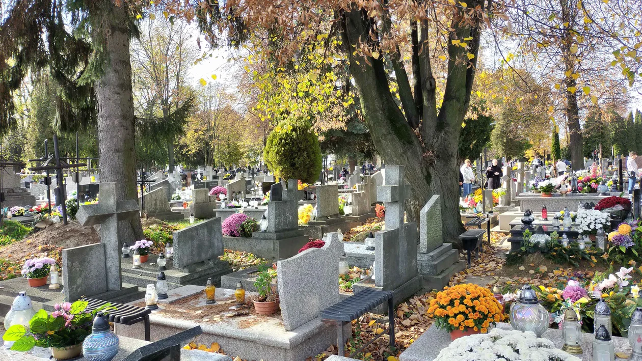 Cmentarz Pobitno