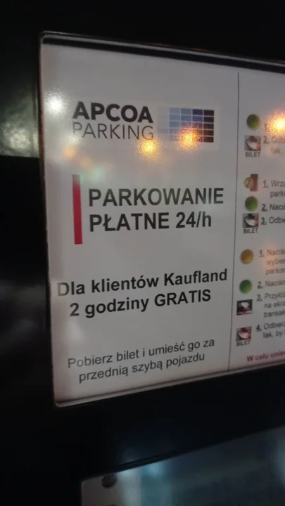 Kierowco! Parkujesz pod Kauflandem w Rzeszowie? Nie zapomnij biletu!