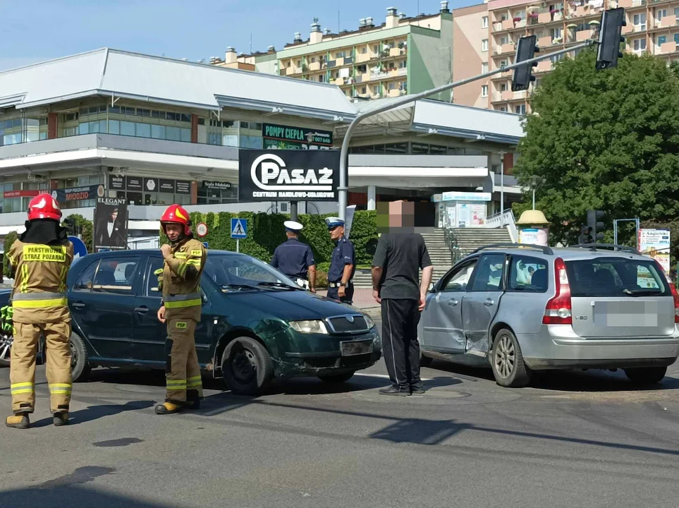 Zderzenie na Alei Niepodległości w Mielcu