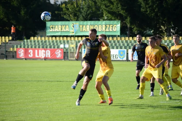Siarka Tarnobrzeg - Czarni Połaniec 3:2