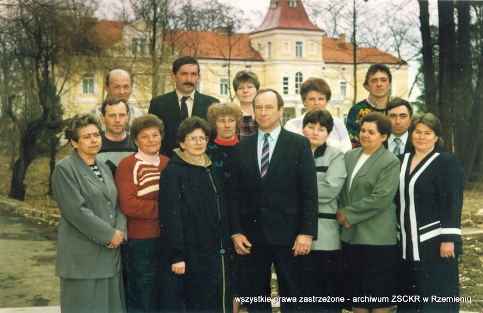 Archiwalne zdjęcia internatu w Rzemieniu