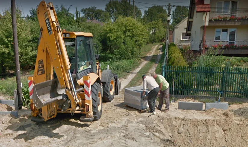 Mieszkańcy Dzikowca na Google Street View