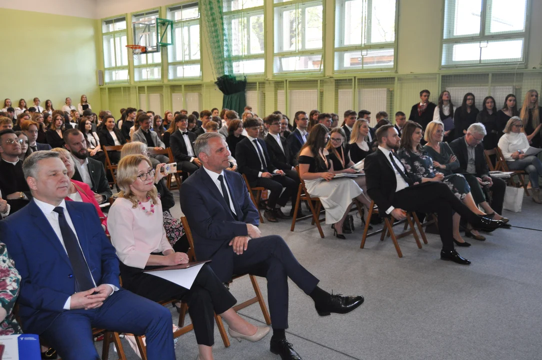 Zakończenie szkoły w I LO im. St. Konarskiego w Mielcu