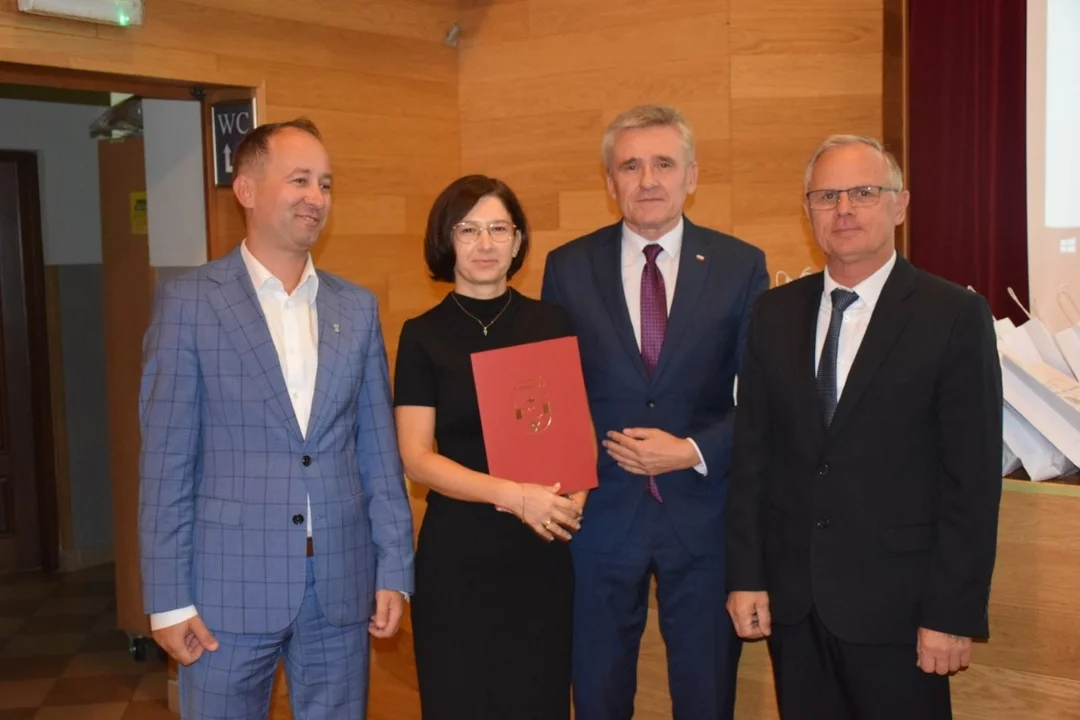 Nowa dyrektor i awanse nauczycieli z gminy Kolbuszowa