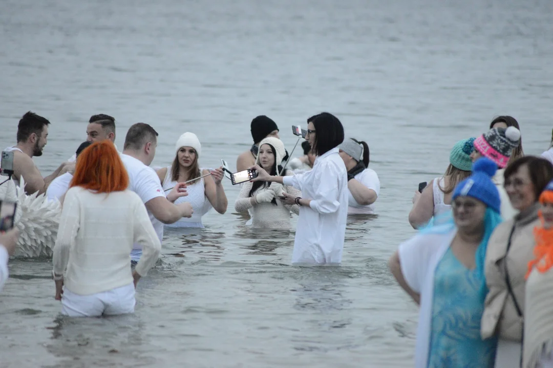 "Jezioro Aniołów" w lutym. Zobaczcie zdjęcia z plaży Jeziora Tarnobrzeskiego