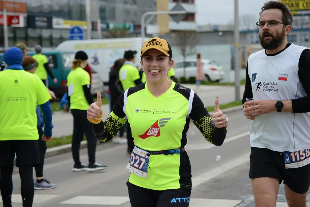 16. PKO Półmaraton Rzeszowski oraz 8. PKO Sztafeta Półmaratońska w Rzeszowie - dużo zdjęć z trasy i mety