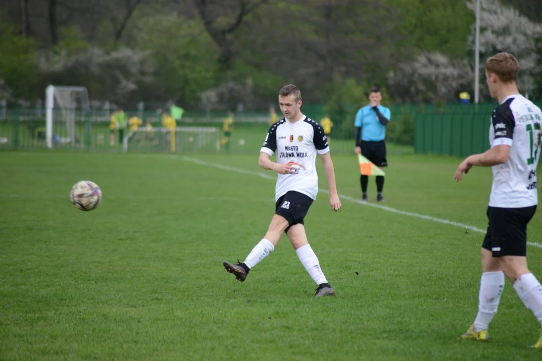 Klasa okręgowa, Stalowa Wola: Siarka II Tarnobrzeg - Stal II Stalowa Wola 1:2