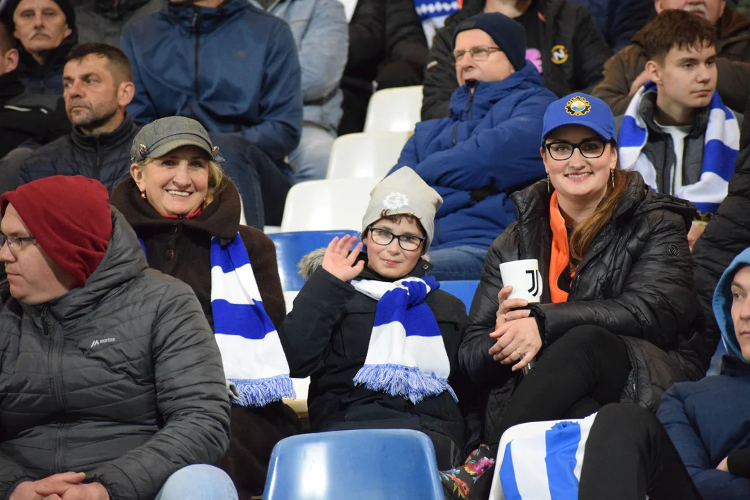 PKO BP Ekstraklasa. Kibice Stali Mielec na meczu z Miedzią Legnica [ZDJĘCIA, WIDEO] - Zdjęcie główne