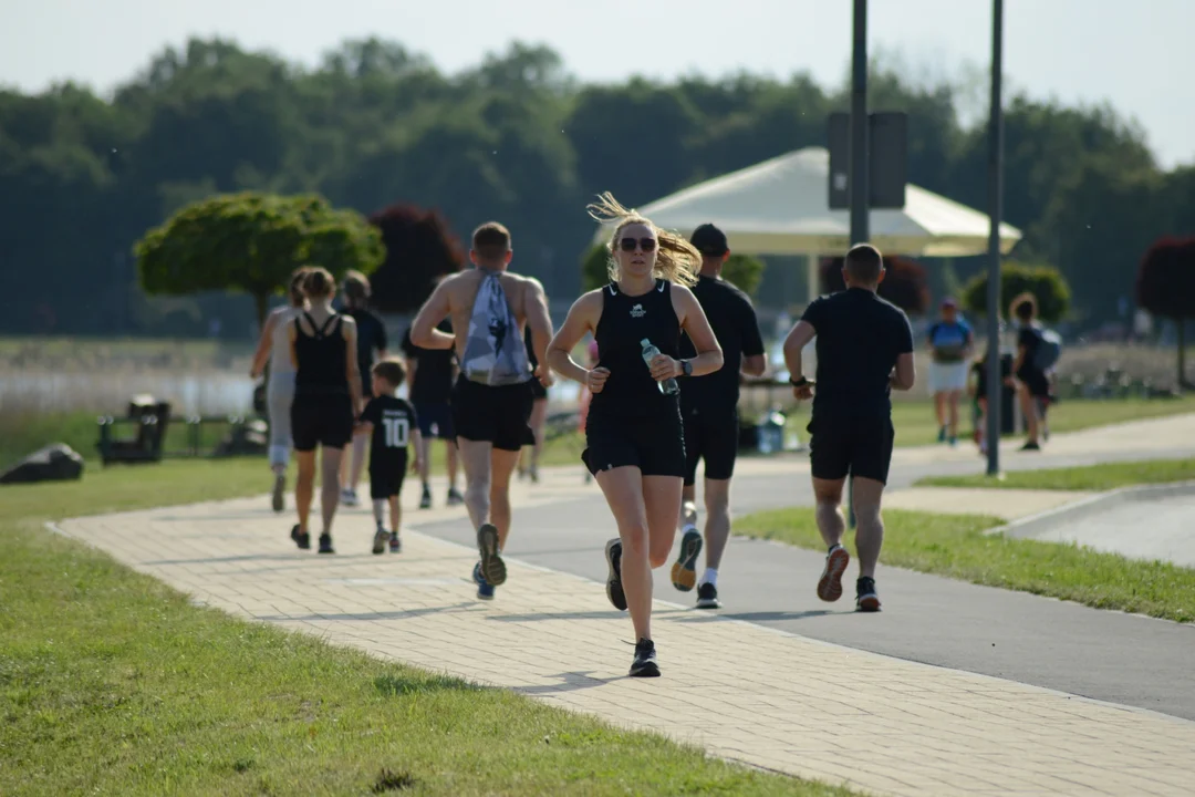 "Biegamy i Pomagamy" nad Jeziorem Tarnobrzeskim - dzień drugi