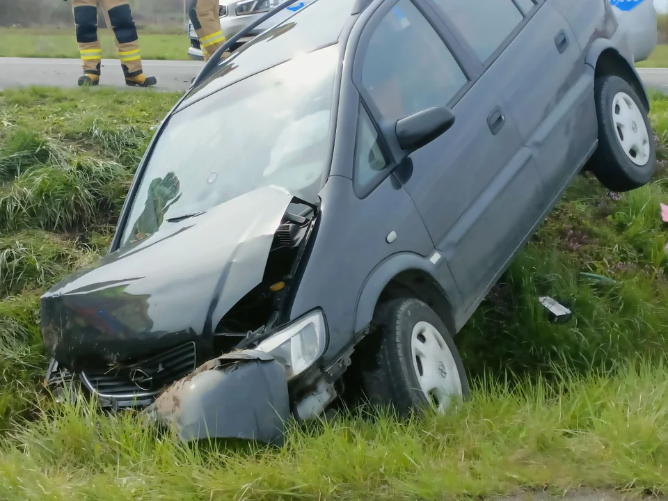 Powiat mielecki. Wypadek na obwodnicy Mielca [ZDJĘCIA-AKTUALIZACJA] - Zdjęcie główne